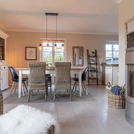 Dom wakacyjny Reetdachhaus House Ording Reetdachhaus House Ording