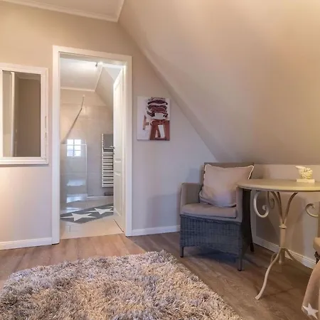 Reetdachhaus House Ording Reetdachhaus House Ording * Brösum